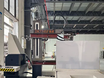 Electroerosionadora por hilo CNC